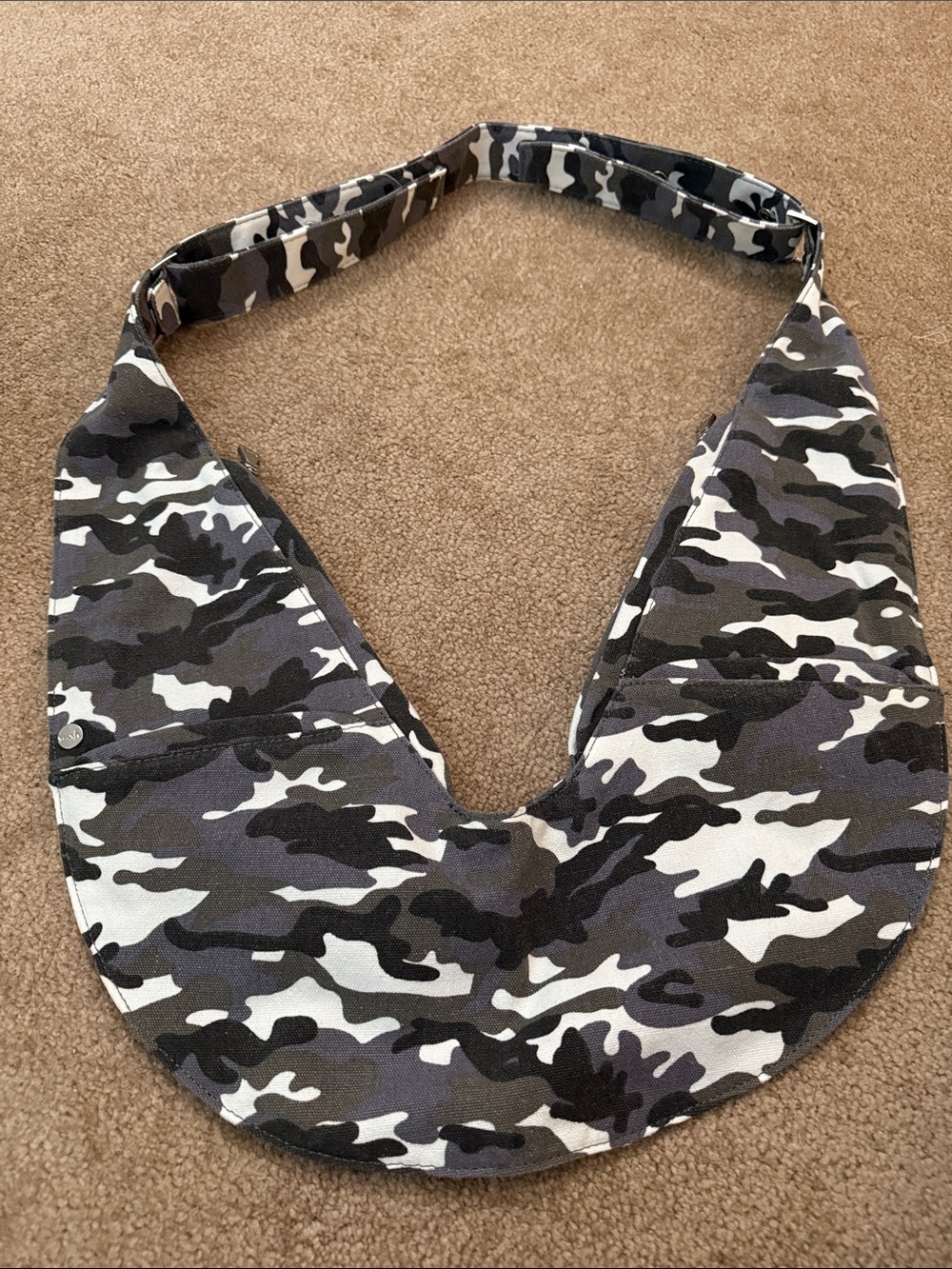Sash Bag Urban Camo Canvas Crossbody Bag in Black, Gray & White